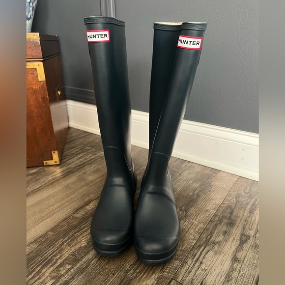 NWOB Hunter Original Tall Rain Boots Navy - Picture 3 of 8